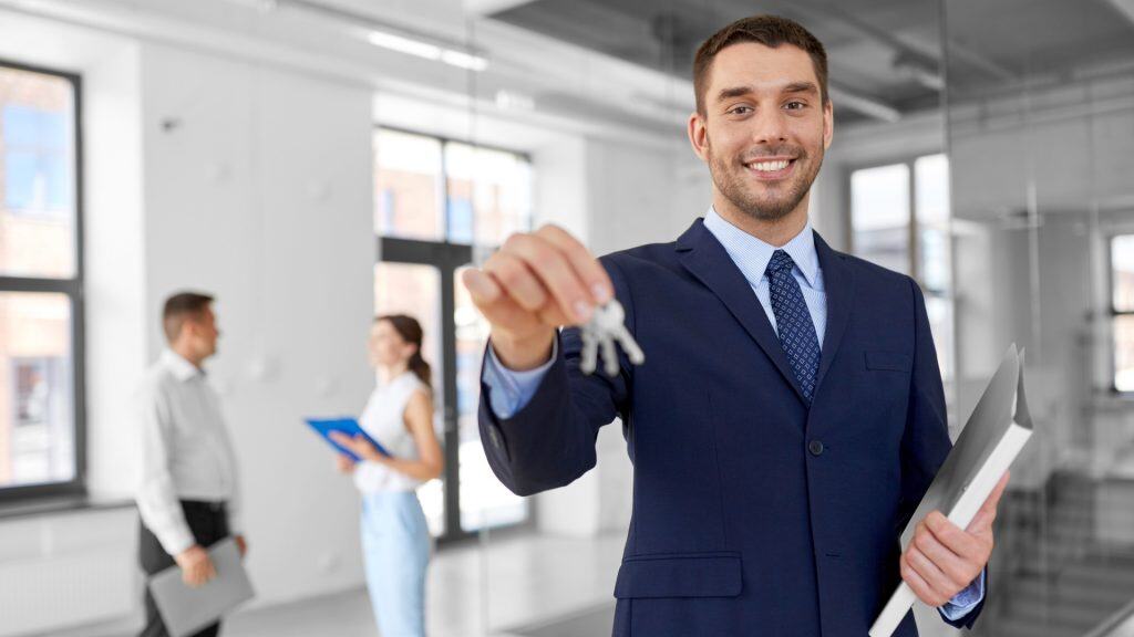 Was verdient ein Immobilienmakler wirklich?